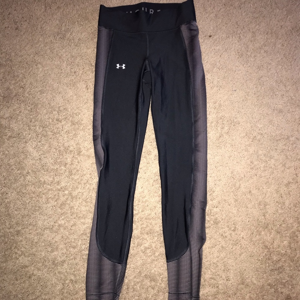 Gray yoga pants